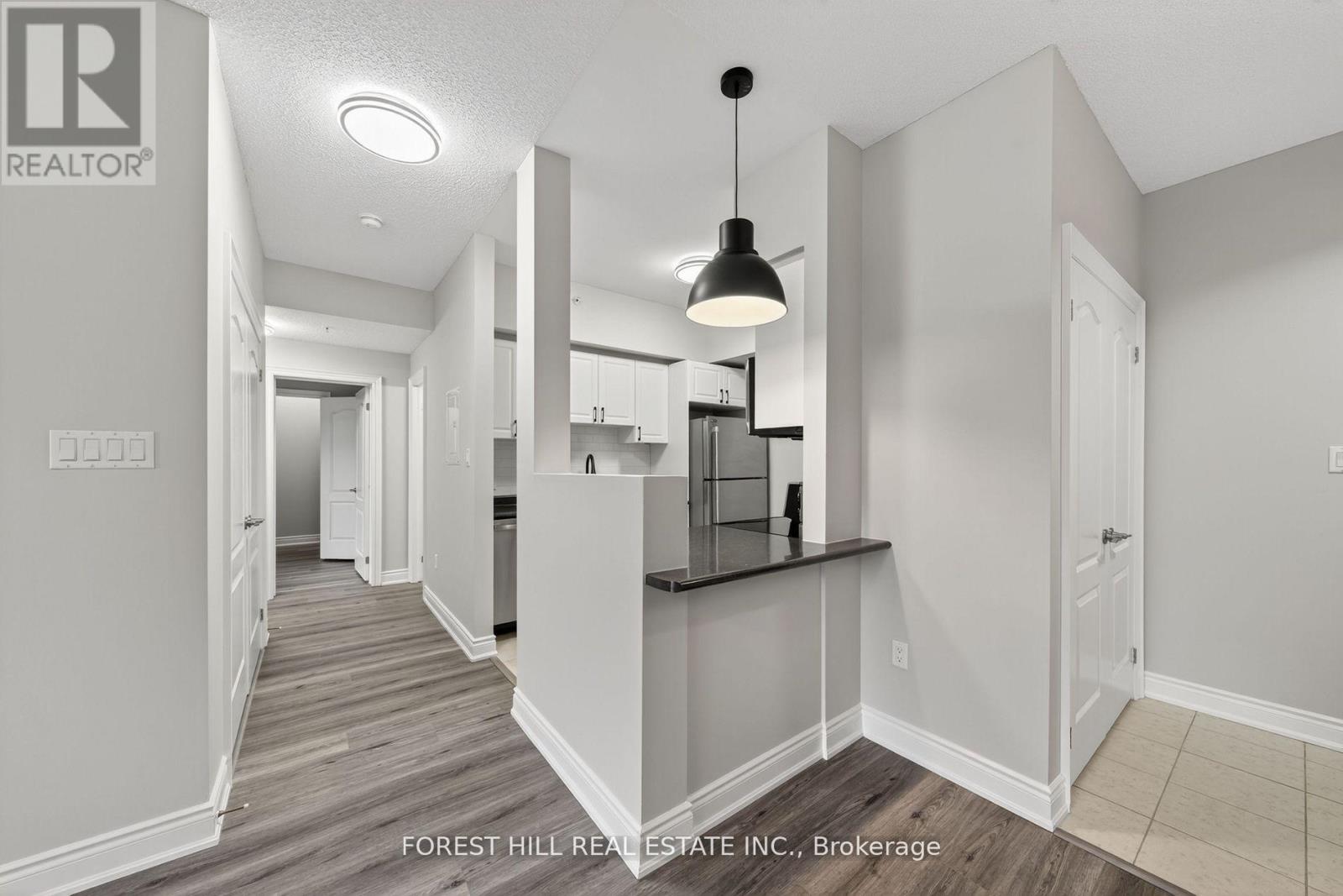 106 - 100 Dean Avenue, Barrie, Ontario  L9J 0H1 - Photo 13 - S12586964