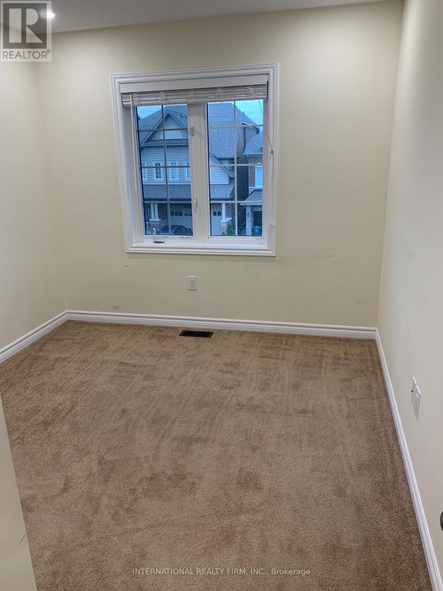 74 Fawnridge Road, Caledon, Ontario  L7C 3V3 - Photo 11 - W12586936