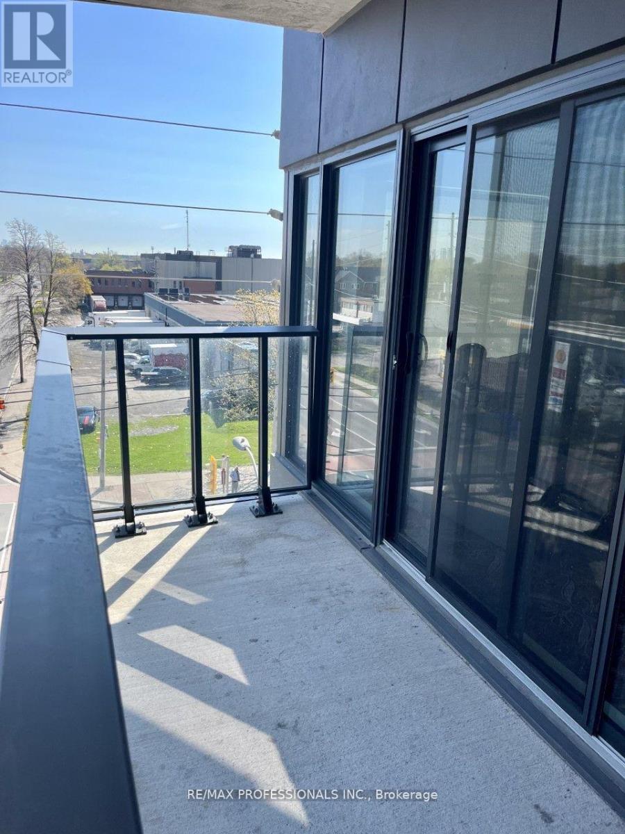 406 - 408 Browns Line E, Toronto, Ontario  M8W 3T9 - Photo 11 - W12586946