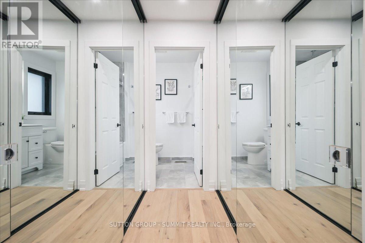 2413 Gladstone Avenue, Oakville, Ontario  L6H 6P2 - Photo 18 - W12586986