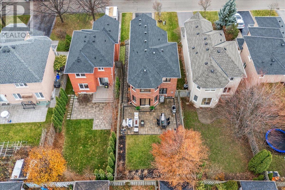 2413 Gladstone Avenue, Oakville, Ontario  L6H 6P2 - Photo 45 - W12586986