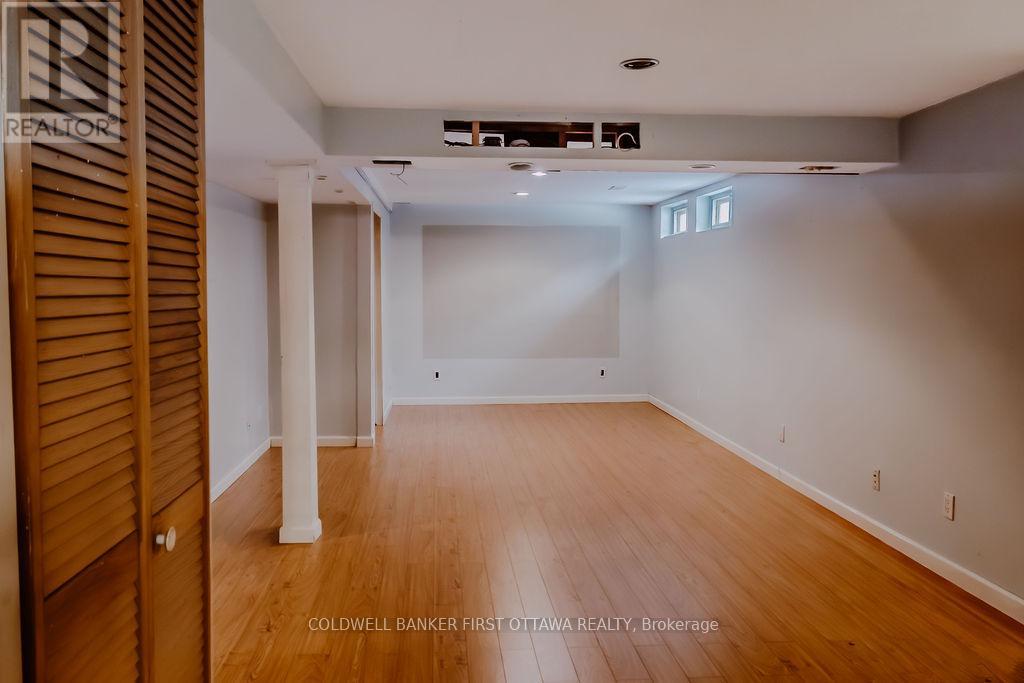 57 Benlea Drive, Ottawa, Ontario  K2G 4A3 - Photo 20 - X12587018