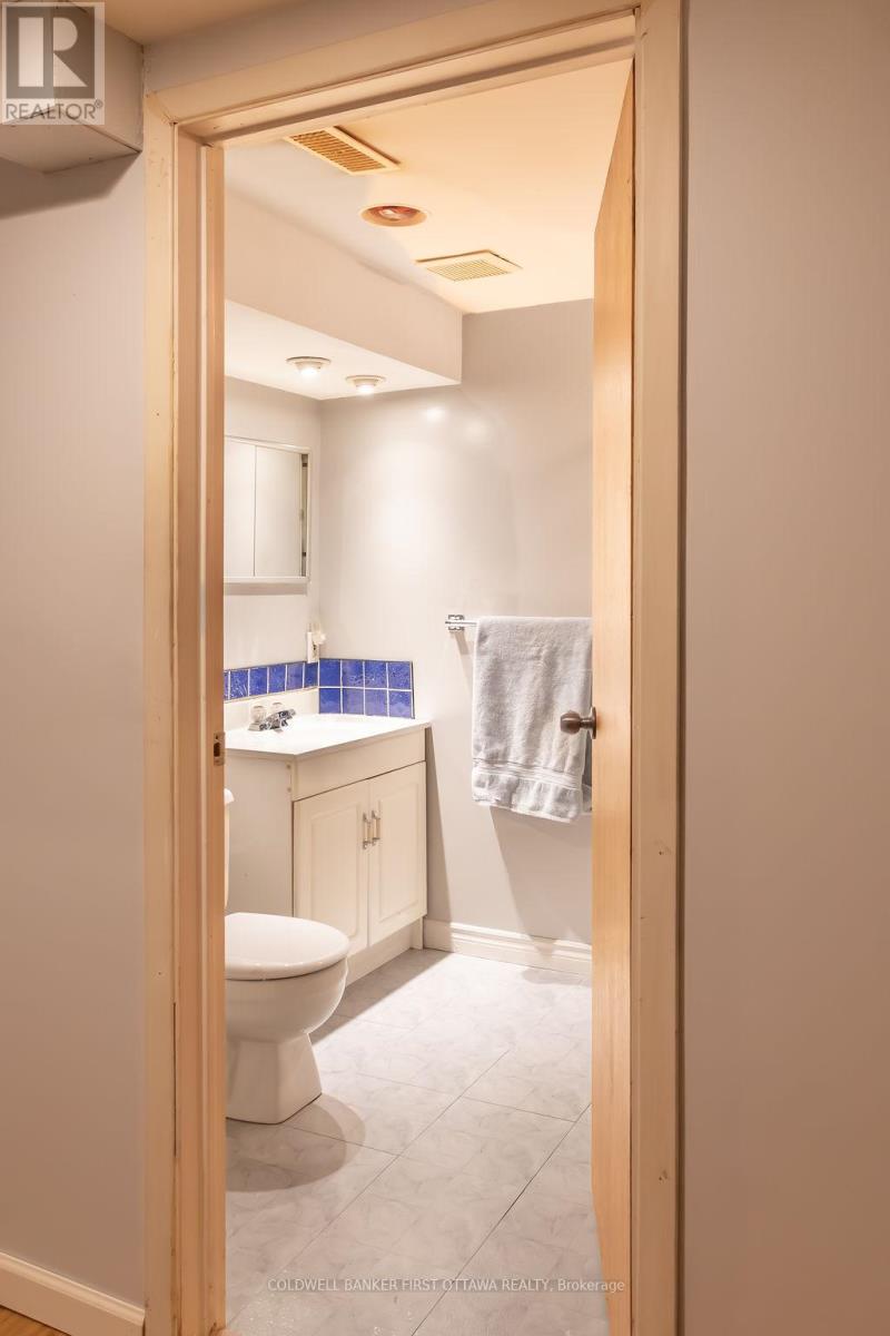 57 Benlea Drive, Ottawa, Ontario  K2G 4A3 - Photo 21 - X12587018