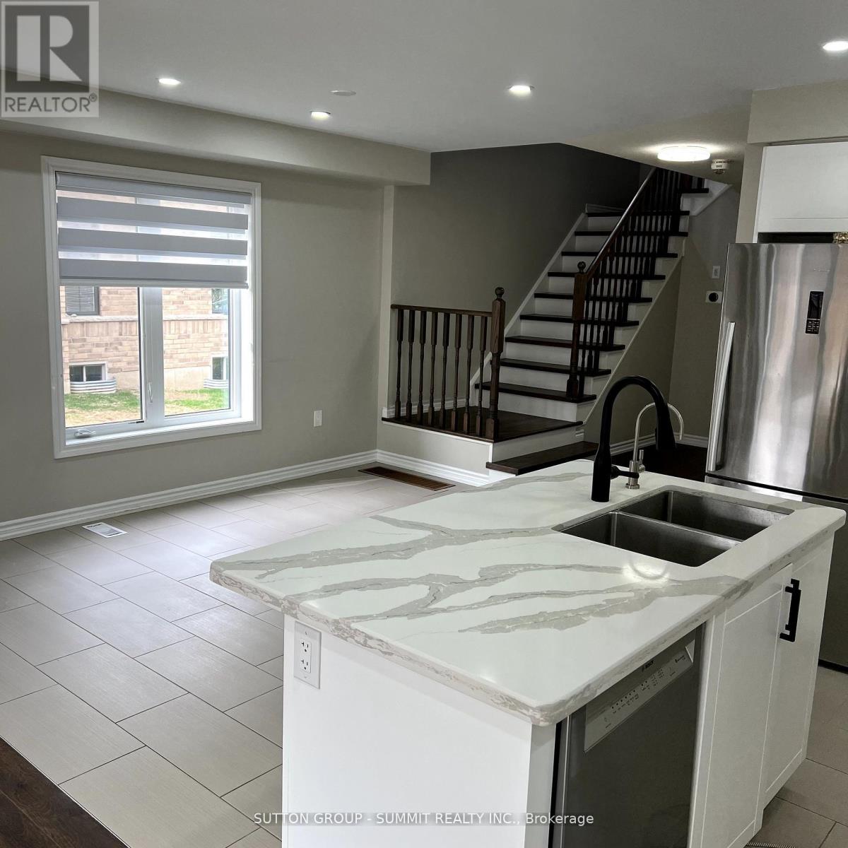 51 Arnold Marshall Boulevard, Haldimand, Ontario  N3W 2G9 - Photo 11 - X12586926