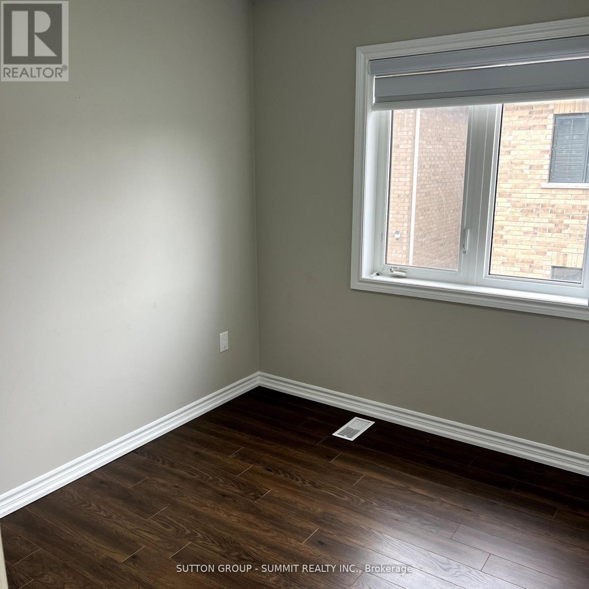 51 Arnold Marshall Boulevard, Haldimand, Ontario  N3W 2G9 - Photo 24 - X12586926