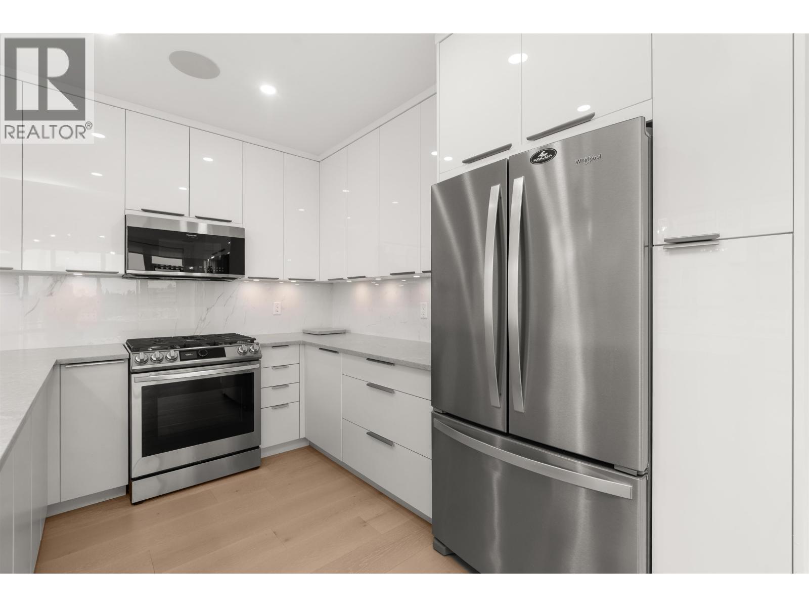 1404 120 W 16th Street, North Vancouver, British Columbia  V7M 3N6 - Photo 7 - R3070967