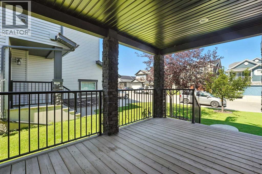 124 Kingsbridge Way Se, Airdrie, Alberta  T4A 0M6 - Photo 2 - A2251393