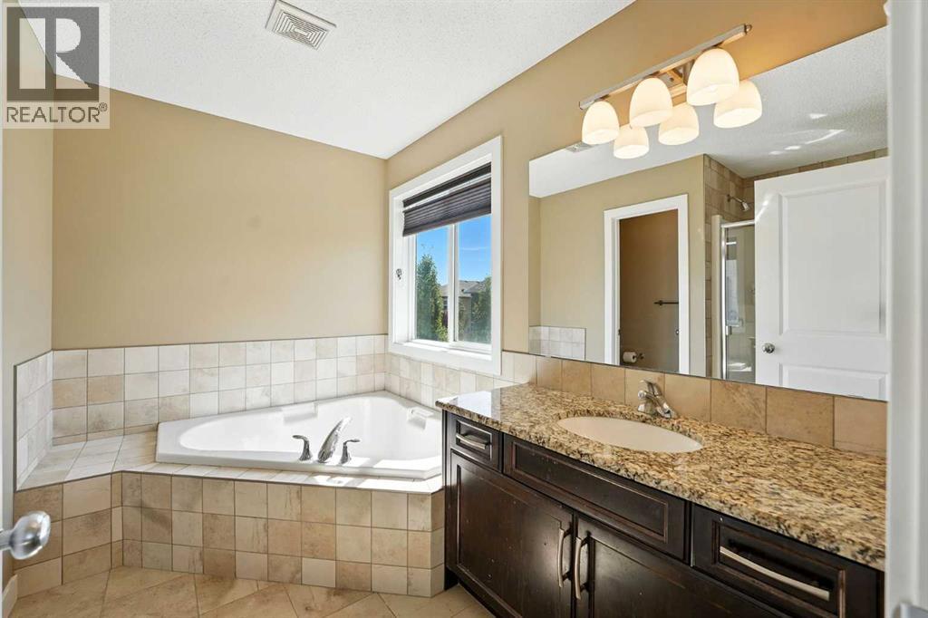 124 Kingsbridge Way Se, Airdrie, Alberta  T4A 0M6 - Photo 20 - A2251393