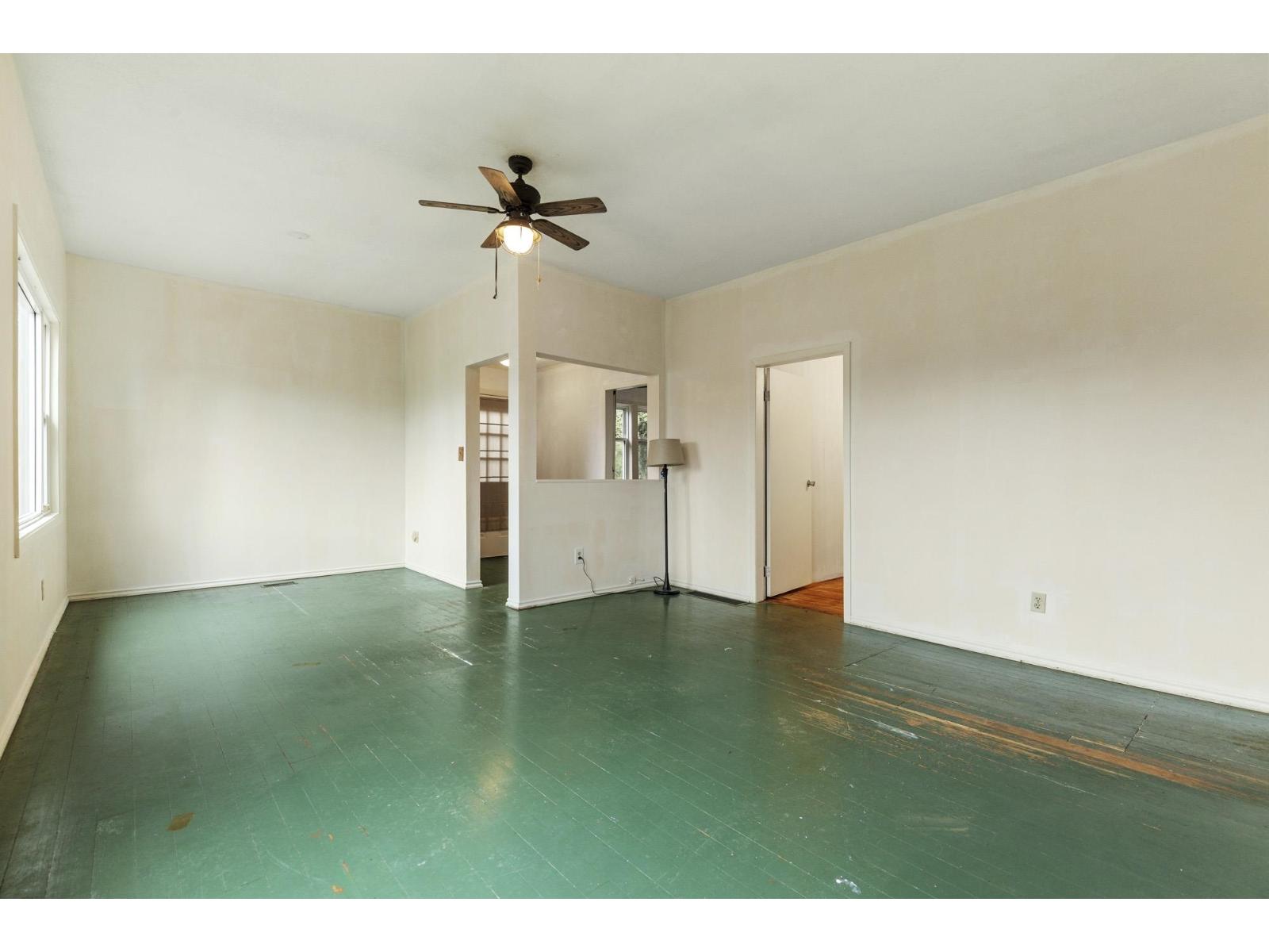 33239 Brown Crescent, Mission, British Columbia  V2V 2R3 - Photo 10 - R3048931