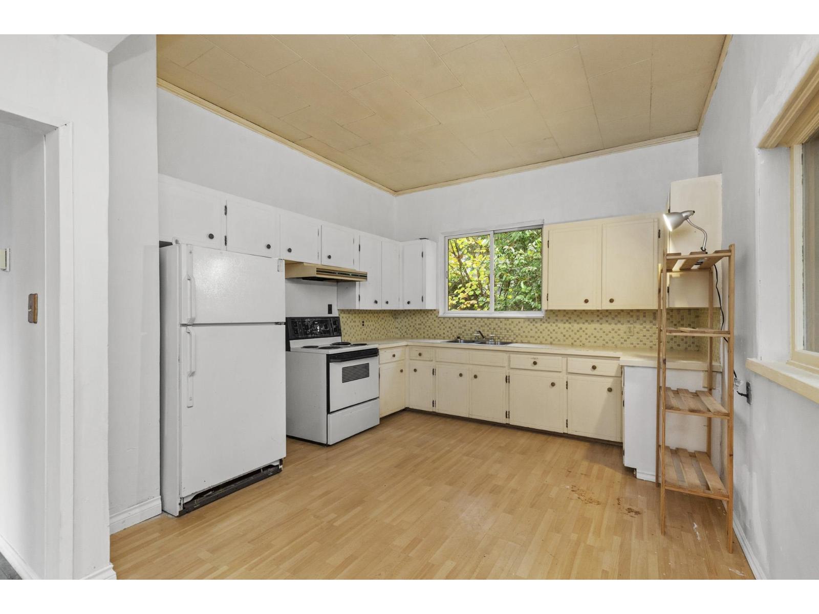 33239 Brown Crescent, Mission, British Columbia  V2V 2R3 - Photo 2 - R3048931