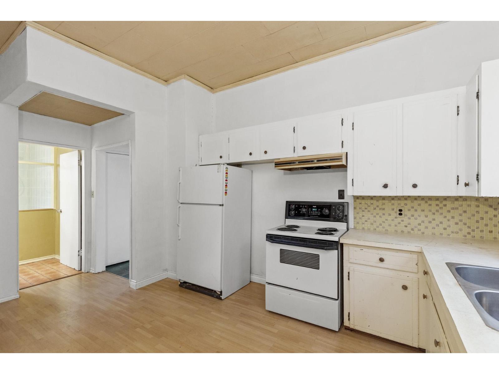 33239 Brown Crescent, Mission, British Columbia  V2V 2R3 - Photo 3 - R3048931