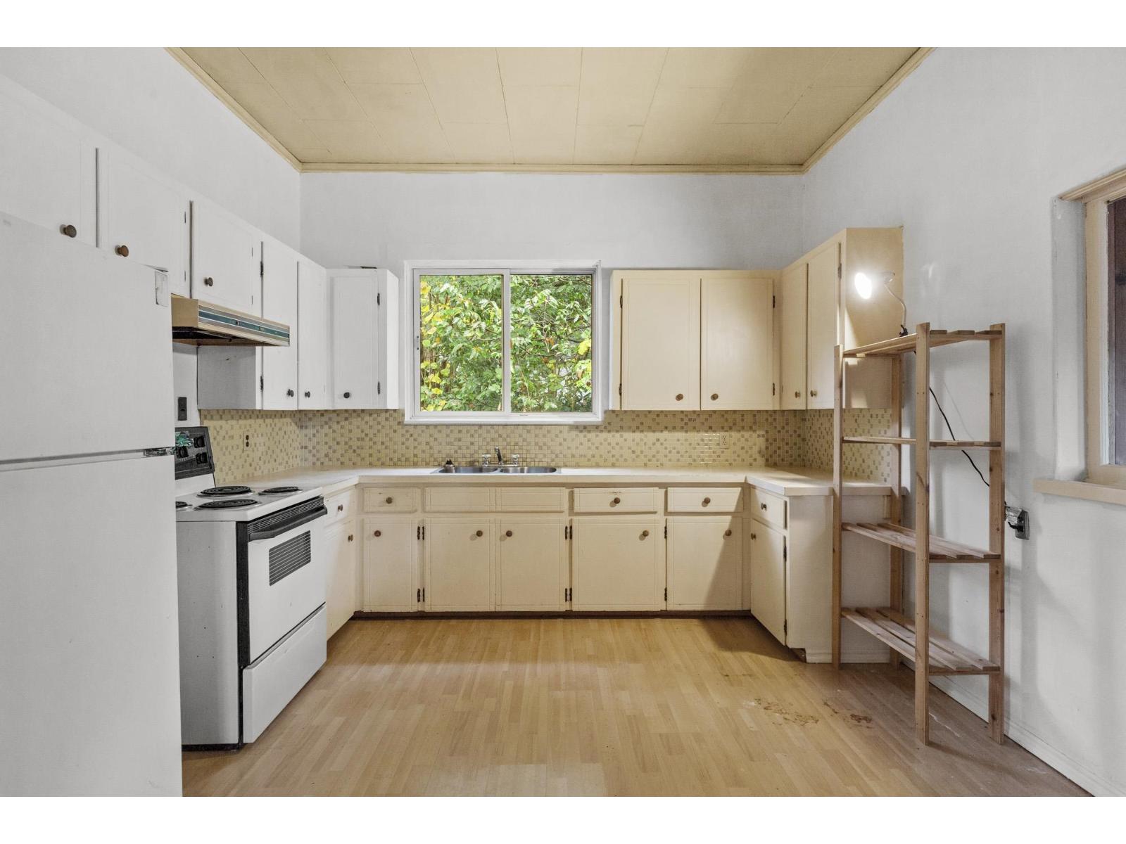 33239 Brown Crescent, Mission, British Columbia  V2V 2R3 - Photo 5 - R3048931