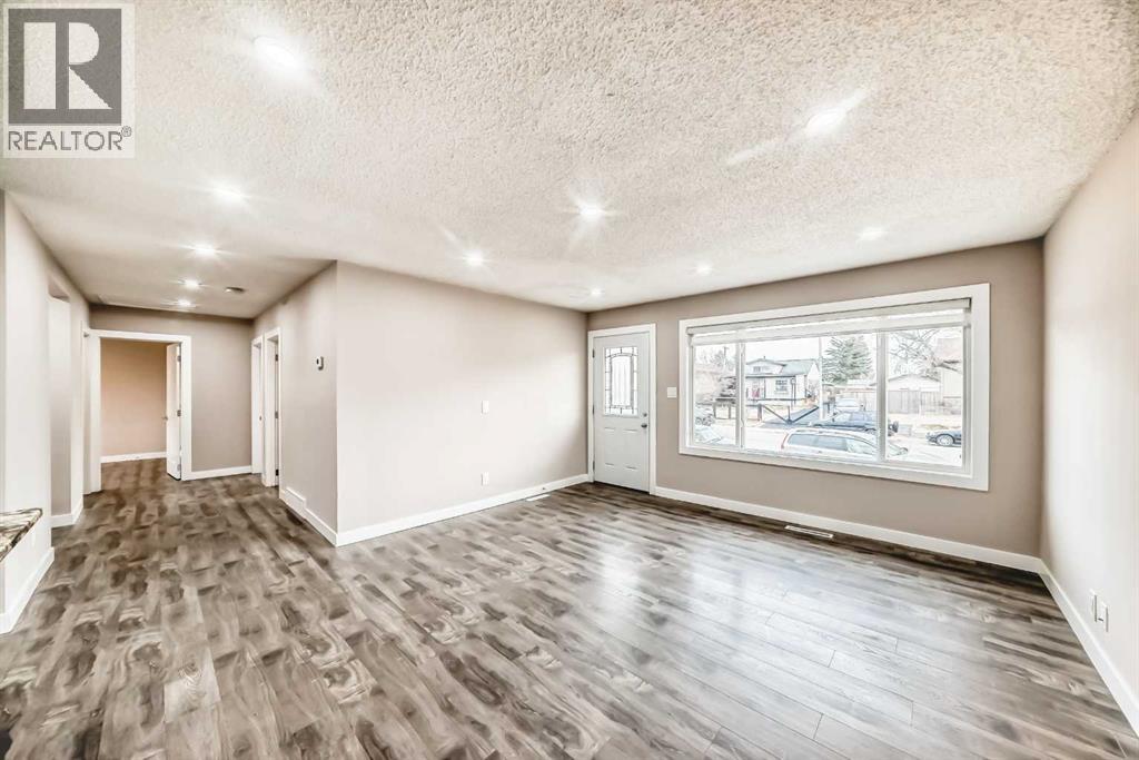 1835 42 Street Se, Calgary, Alberta  T2B 1G1 - Photo 9 - A2268922