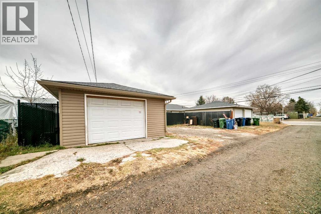 1835 42 Street Se, Calgary, Alberta  T2B 1G1 - Photo 31 - A2268922