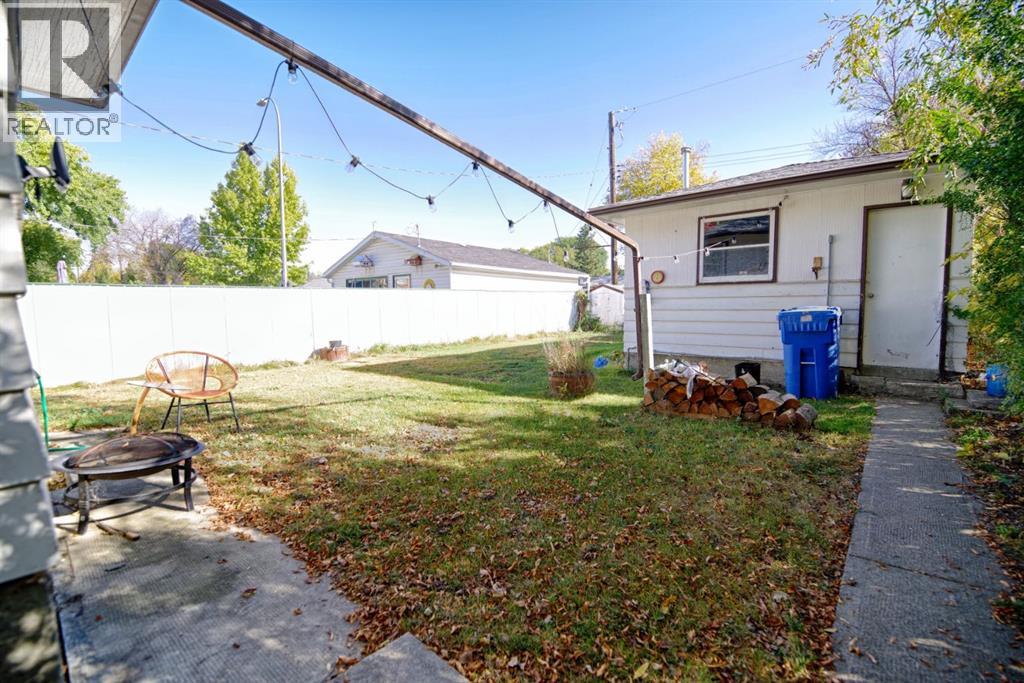 451 19 Street N, Lethbridge, Alberta  T1H 3K4 - Photo 19 - A2273043