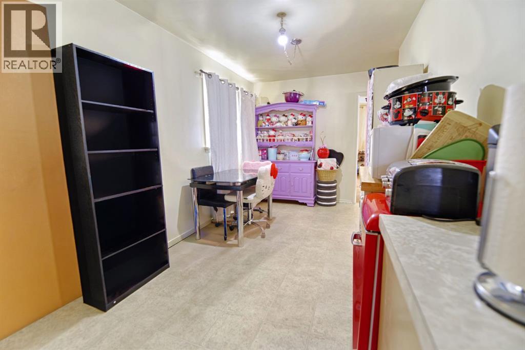 451 19 Street N, Lethbridge, Alberta  T1H 3K4 - Photo 6 - A2273043