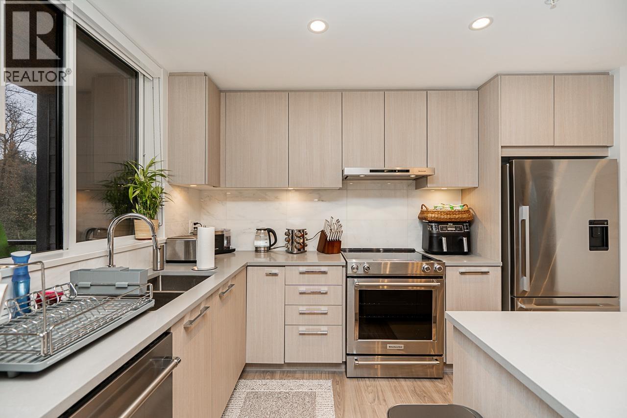 401 6438 Byrnepark Drive, Burnaby, British Columbia  V3N 0J2 - Photo 6 - R3070585