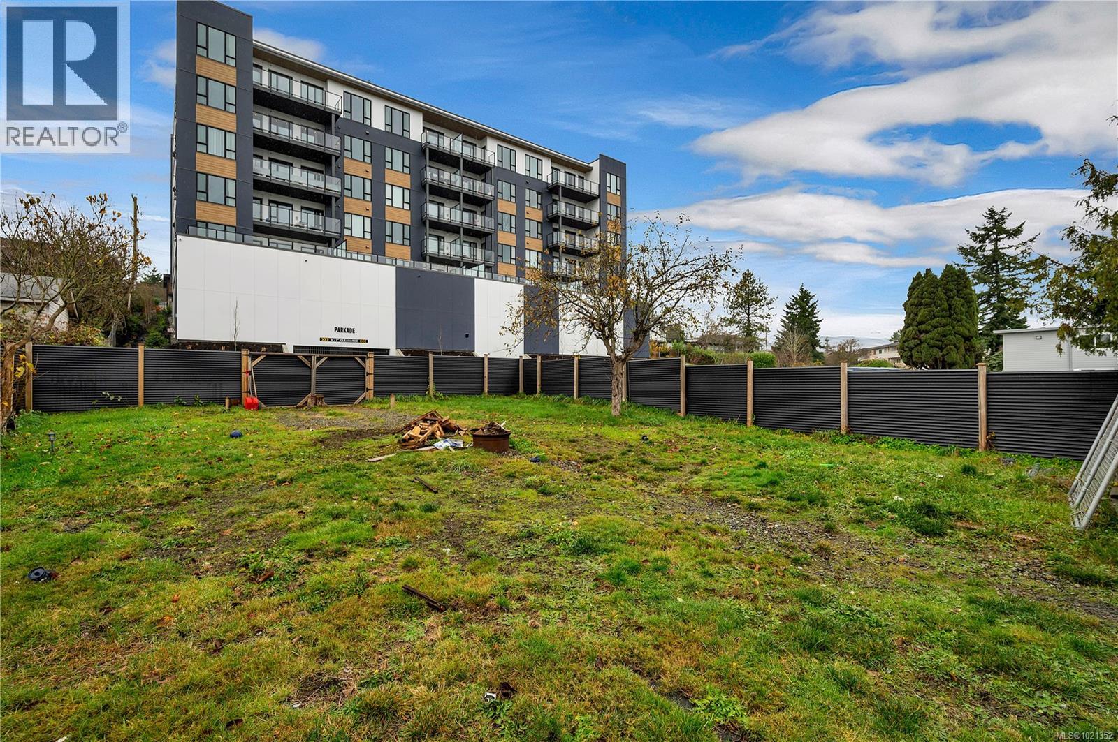 800 Alder St, Campbell River, British Columbia  V9W 2P5 - Photo 34 - 1021352