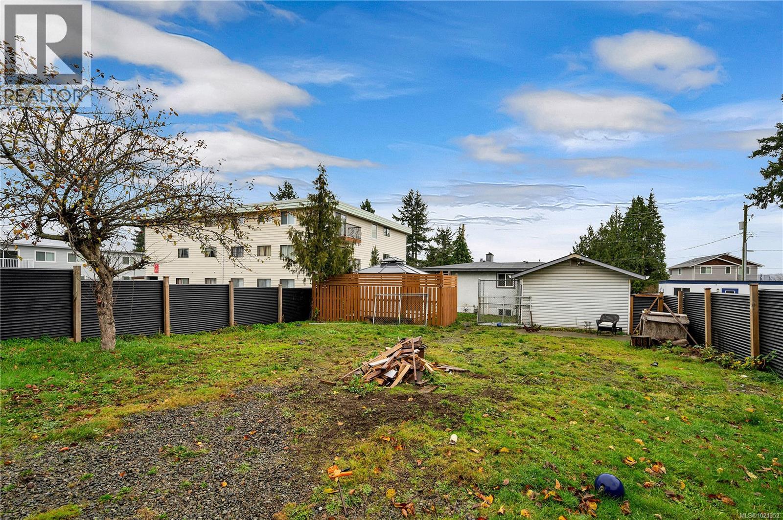 800 Alder St, Campbell River, British Columbia  V9W 2P5 - Photo 35 - 1021352