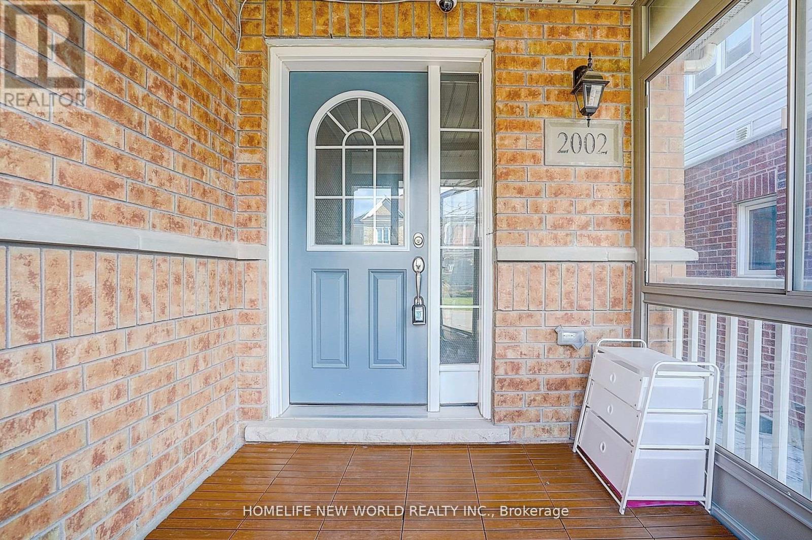 2002 Cocklin Crescent, Oshawa, Ontario  L1K 0T6 - Photo 3 - E12587024