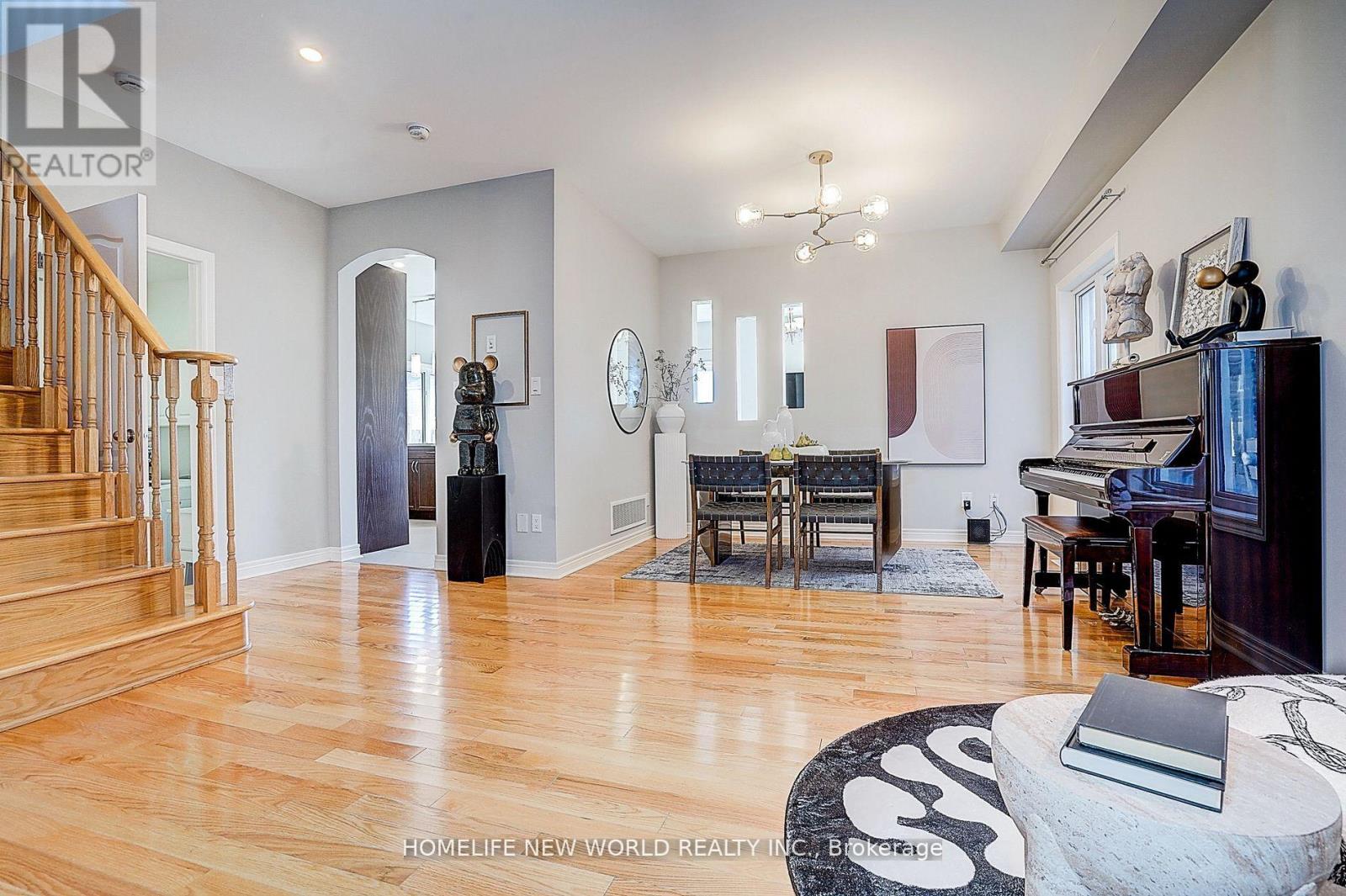 2002 Cocklin Crescent, Oshawa, Ontario  L1K 0T6 - Photo 7 - E12587024