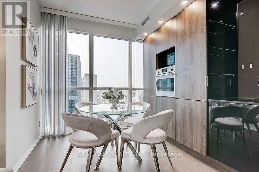 2611 - 70 Temperance Street, Toronto, Ontario  M5H 4E8 - Photo 13 - C12584432