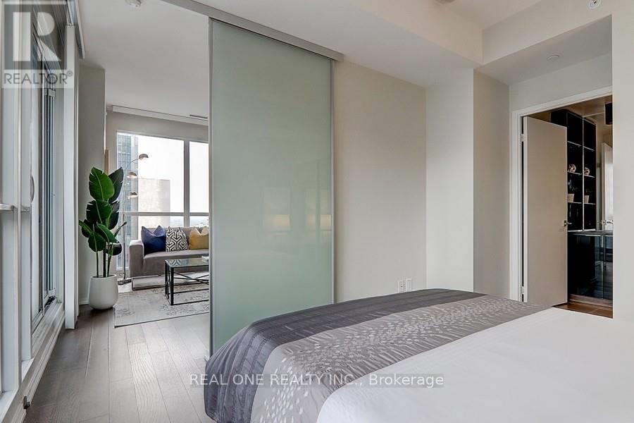 2611 - 70 Temperance Street, Toronto, Ontario  M5H 4E8 - Photo 25 - C12584432