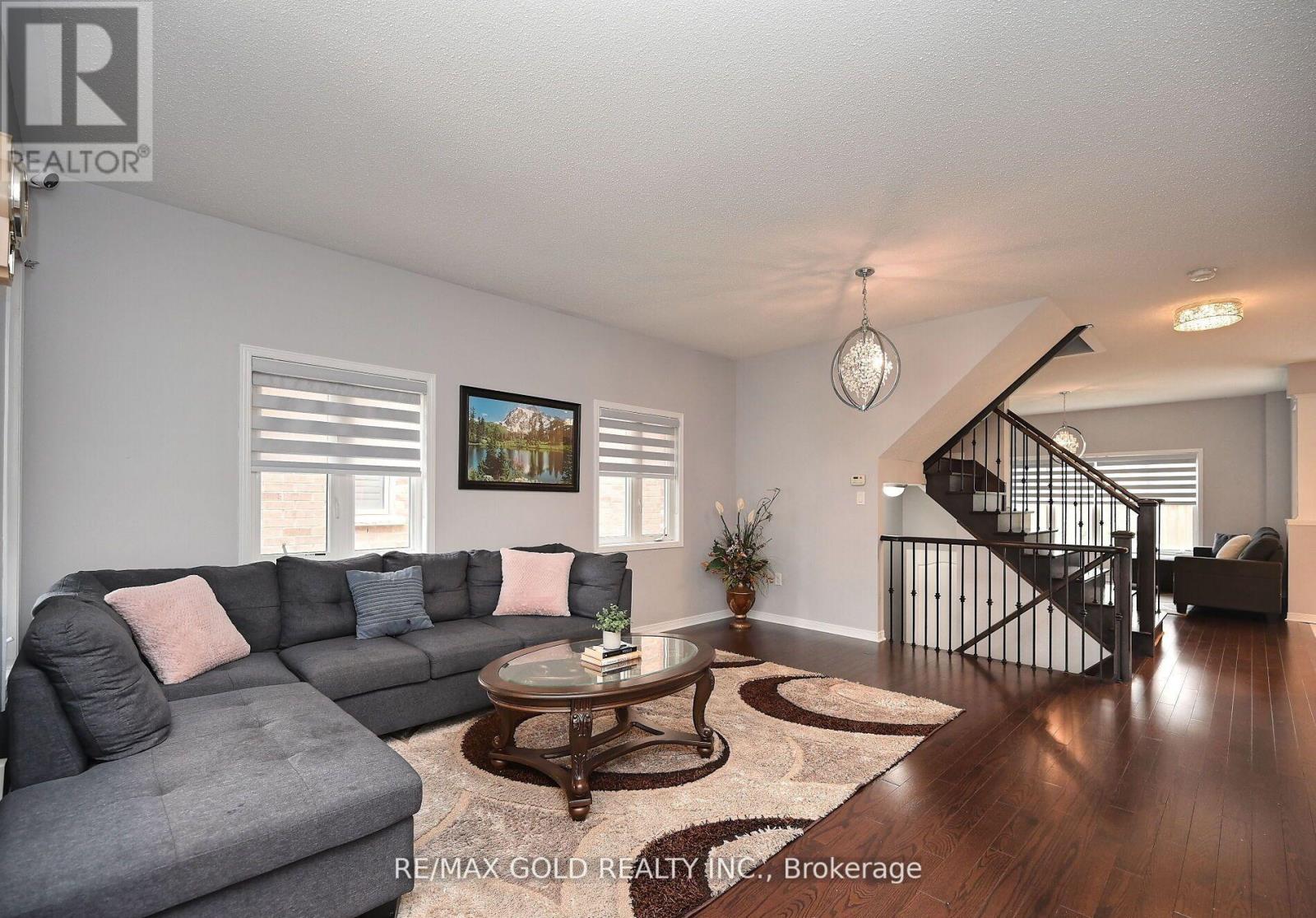 96 Ledger Point Crescent, Brampton, Ontario  L6R 3W1 - Photo 7 - W12587004