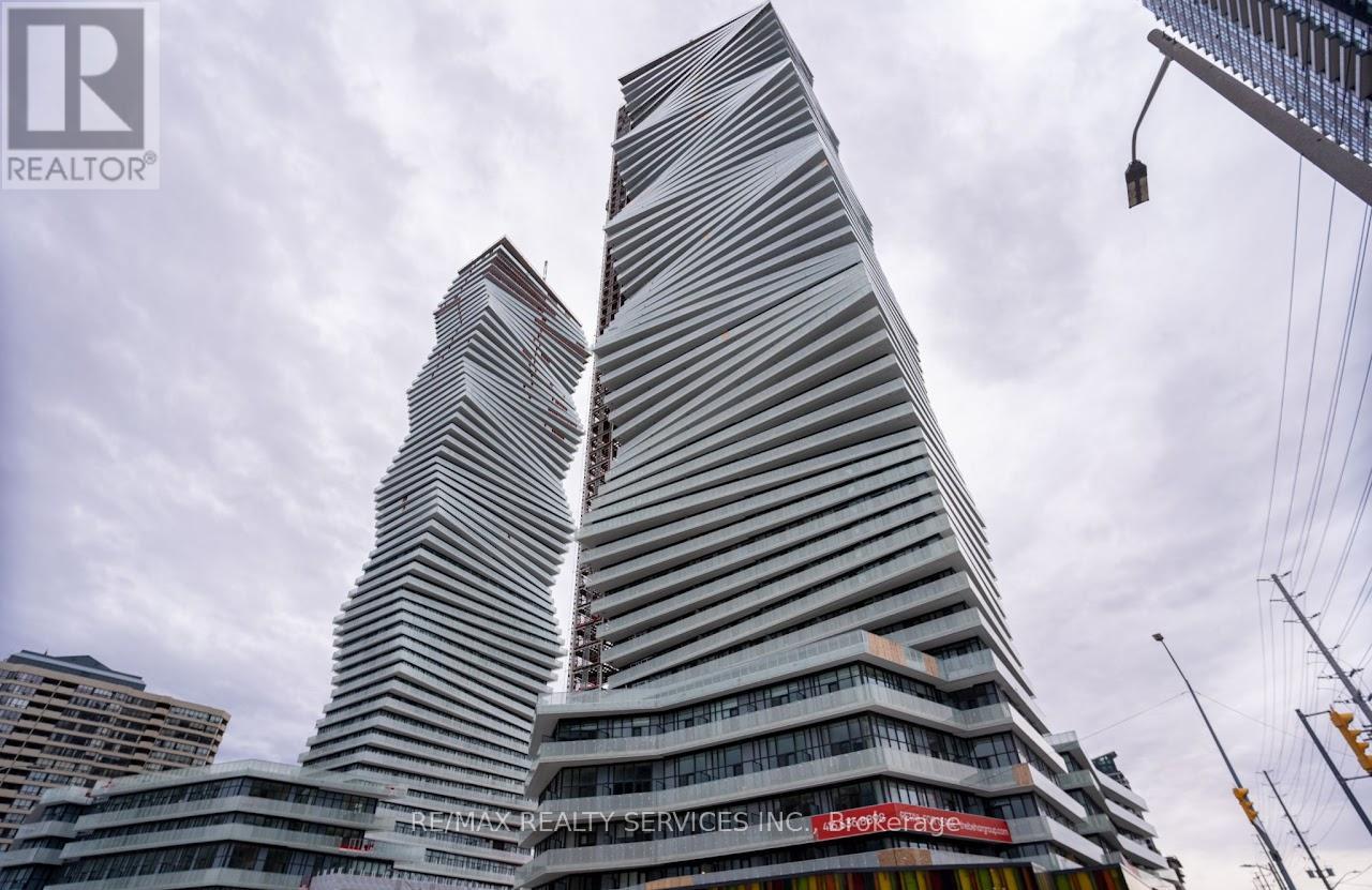 301 - 3900 CONFEDERATION PARKWAY, Mississauga, Ontario