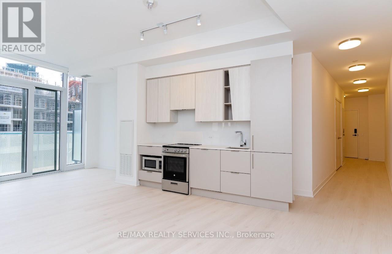 301 - 3900 Confederation Parkway, Mississauga, Ontario  L5B 0M3 - Photo 10 - W12587006