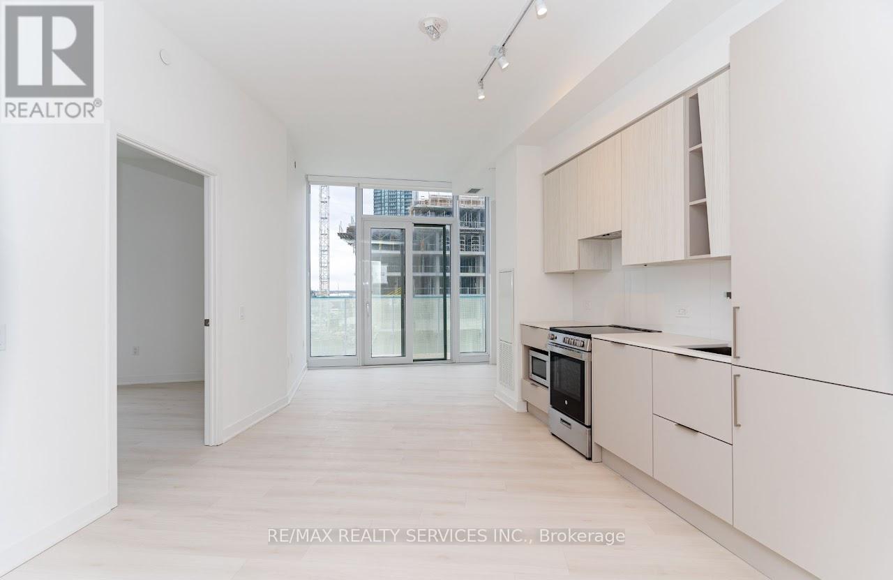 301 - 3900 Confederation Parkway, Mississauga, Ontario  L5B 0M3 - Photo 11 - W12587006