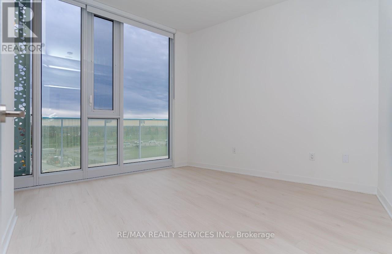 301 - 3900 Confederation Parkway, Mississauga, Ontario  L5B 0M3 - Photo 16 - W12587006