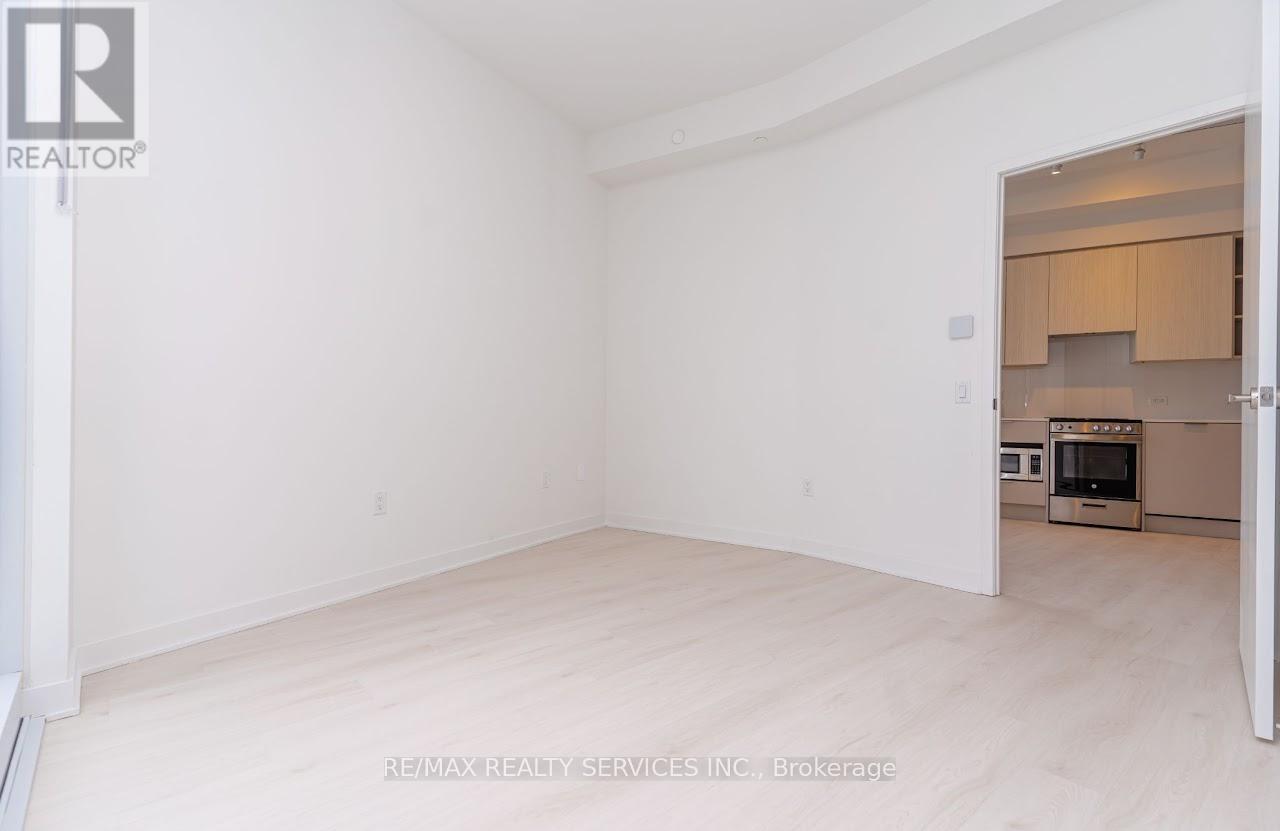 301 - 3900 Confederation Parkway, Mississauga, Ontario  L5B 0M3 - Photo 17 - W12587006