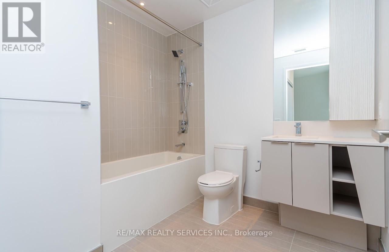 301 - 3900 Confederation Parkway, Mississauga, Ontario  L5B 0M3 - Photo 18 - W12587006