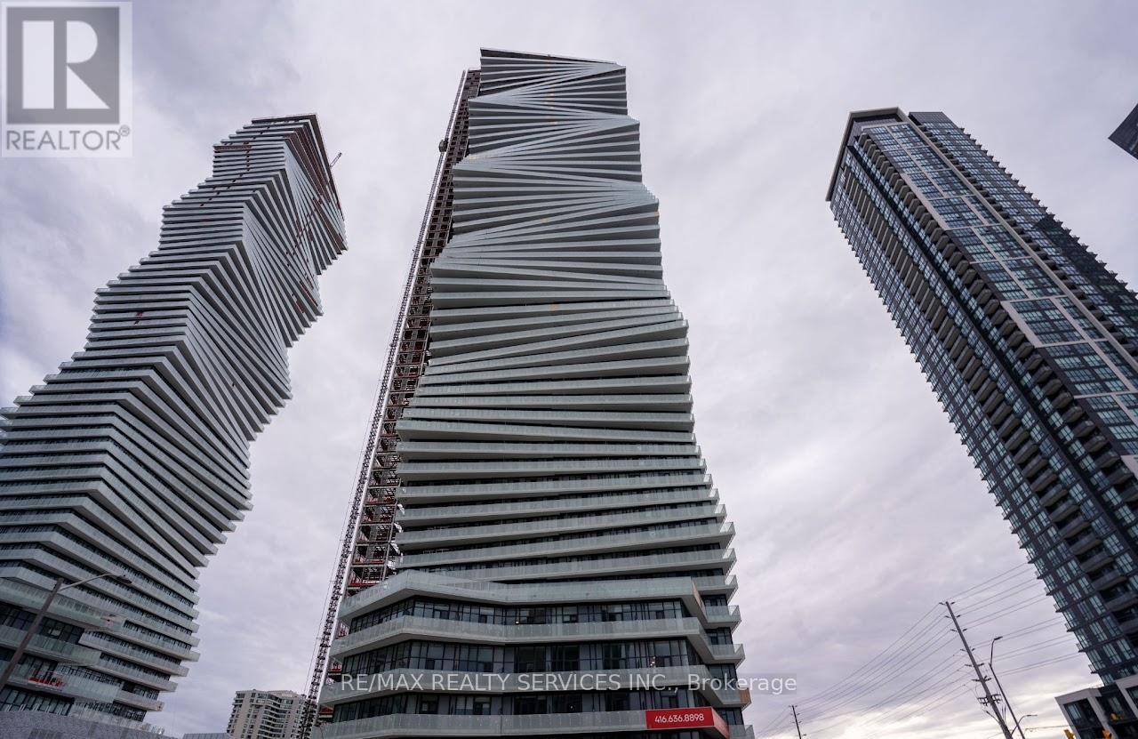 301 - 3900 Confederation Parkway, Mississauga, Ontario  L5B 0M3 - Photo 2 - W12587006