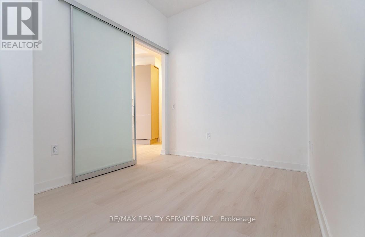 301 - 3900 Confederation Parkway, Mississauga, Ontario  L5B 0M3 - Photo 21 - W12587006