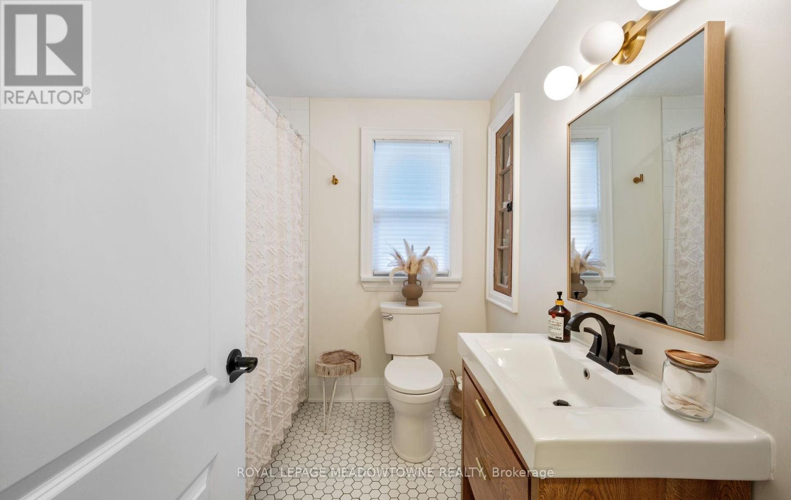 10182 Tenth Line Ne, Halton Hills, Ontario  L0P 1K0 - Photo 24 - W12587010