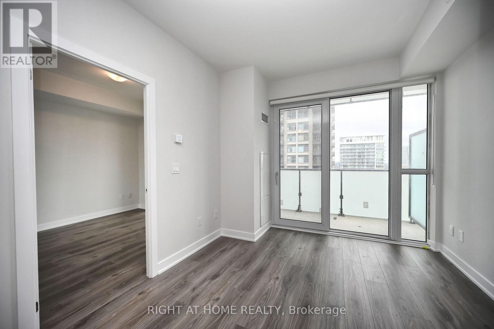 1402 - 430 Square One Drive, Mississauga, Ontario L5B 0L6 - Photo 17 - W12587012