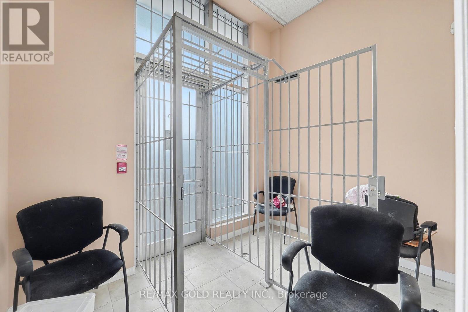 110 - 2985 Drew Road, Mississauga, Ontario  L4T 0A4 - Photo 12 - W12587020