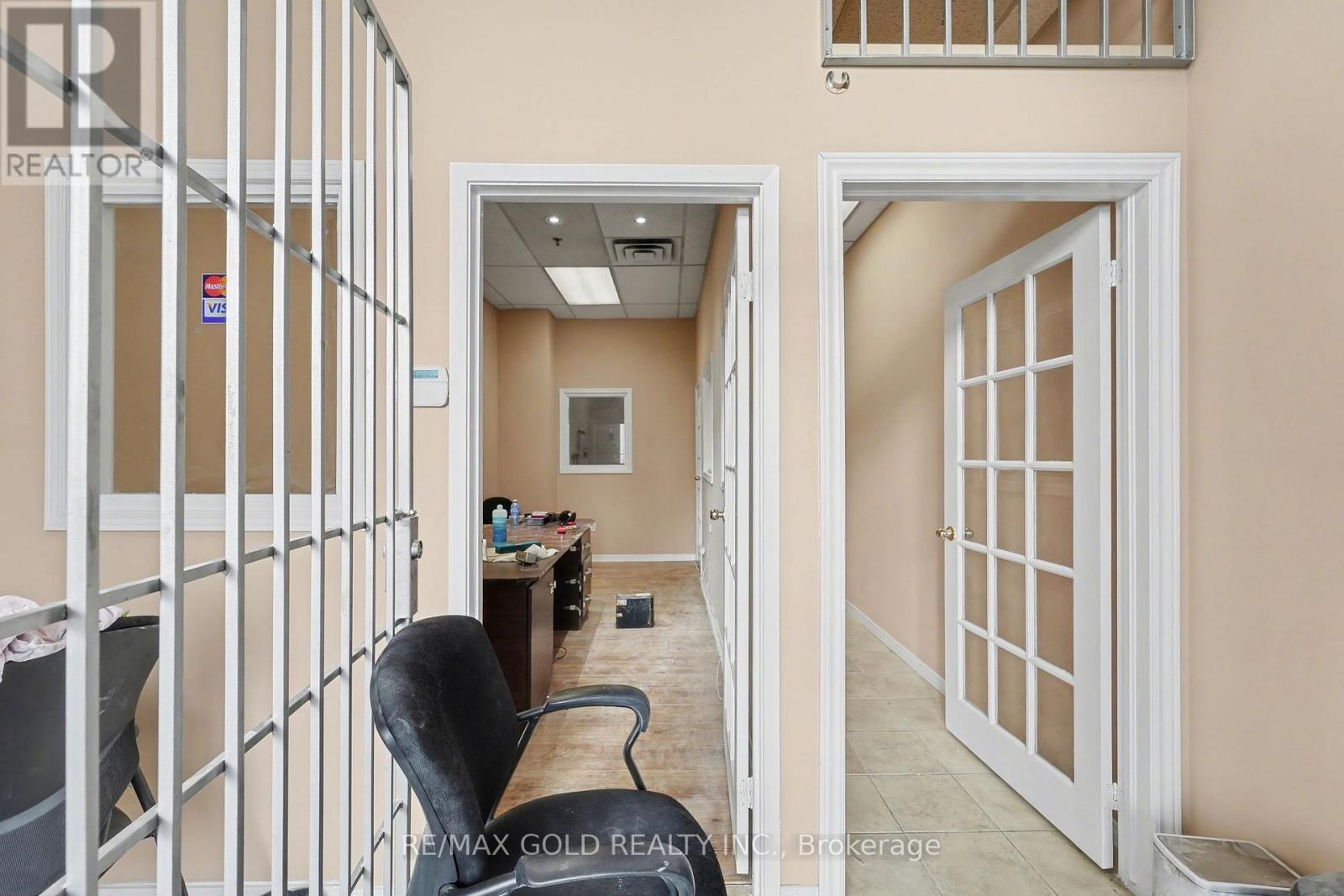 110 - 2985 Drew Road, Mississauga, Ontario  L4T 0A4 - Photo 13 - W12587020