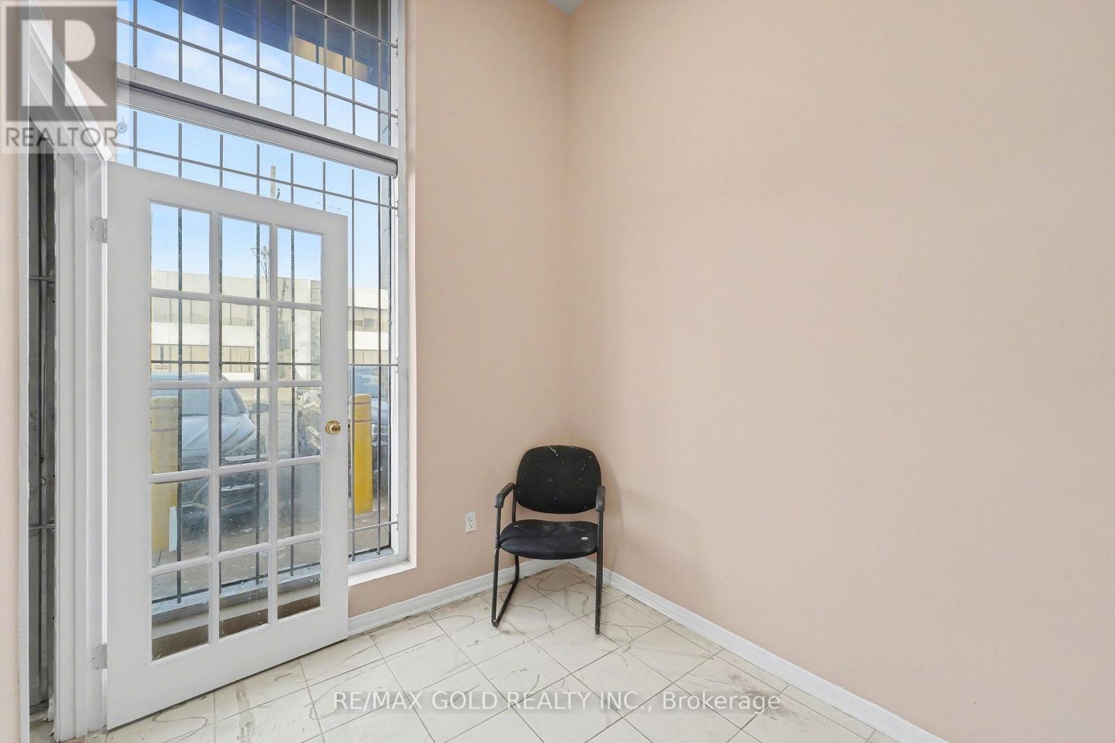 110 - 2985 Drew Road, Mississauga, Ontario  L4T 0A4 - Photo 9 - W12587020