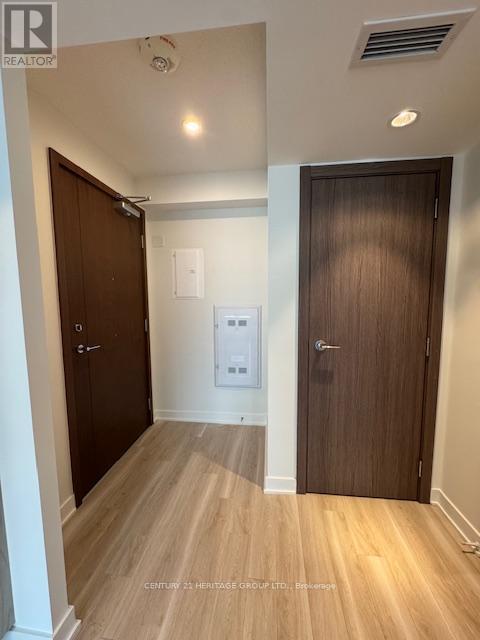 1515 - 19 Bathurst Street, Toronto, Ontario  M5V 2P1 - Photo 9 - C12586992