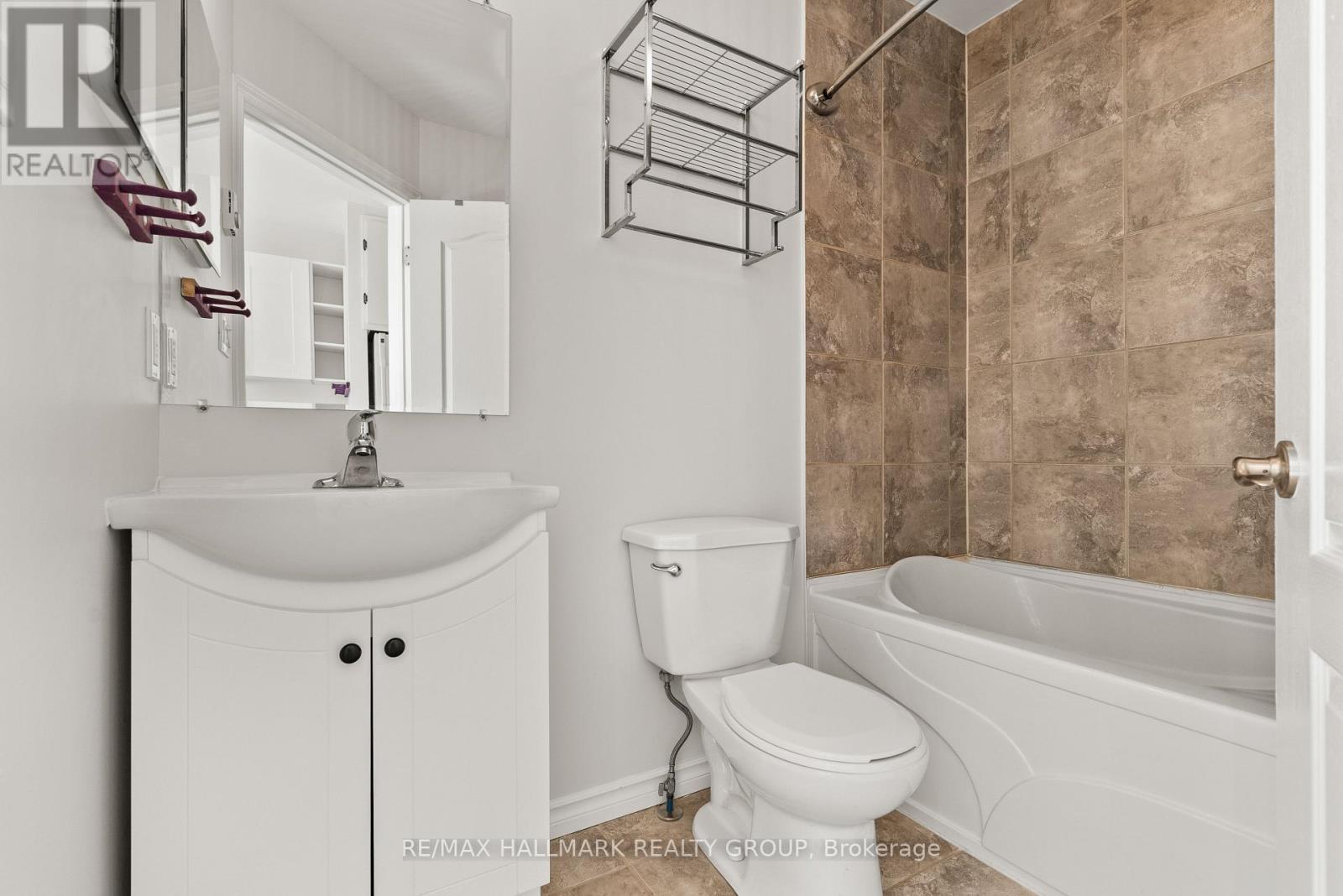 26 Ettrick Crescent, Ottawa, Ontario  K2J 1G1 - Photo 18 - X12491362