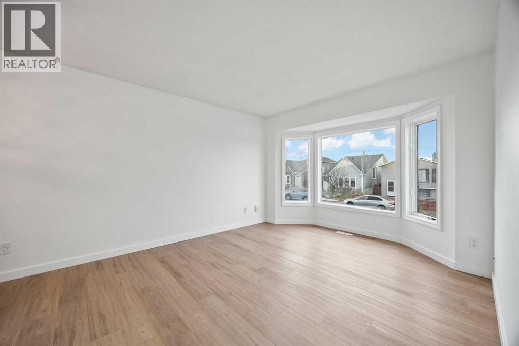 212 Falmere Way Ne, Calgary, Alberta  T3J 2X9 - Photo 6 - A2270260