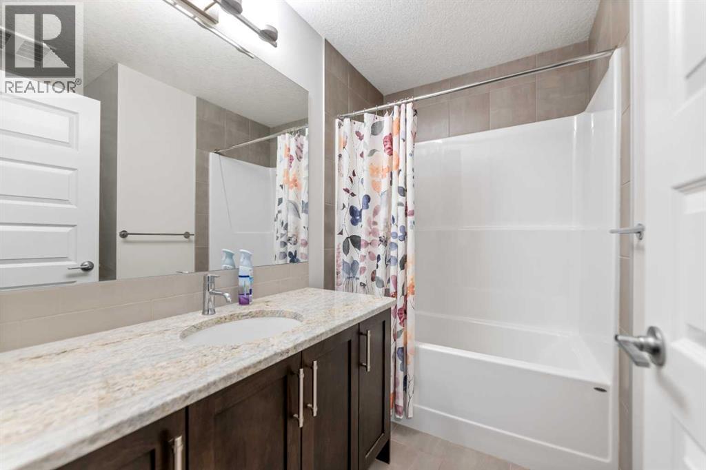 29 Saddlestone Link Ne, Calgary, Alberta  T3J 2B6 - Photo 21 - A2271665