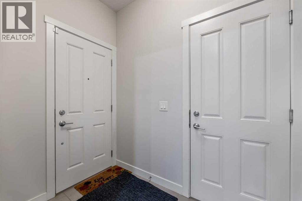 29 Saddlestone Link Ne, Calgary, Alberta  T3J 2B6 - Photo 3 - A2271665