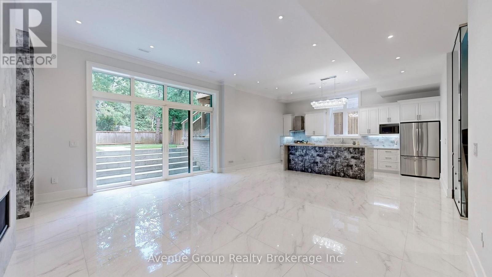 93 Tamworth Road, Toronto, Ontario  M2N 2P1 - Photo 2 - C12587060