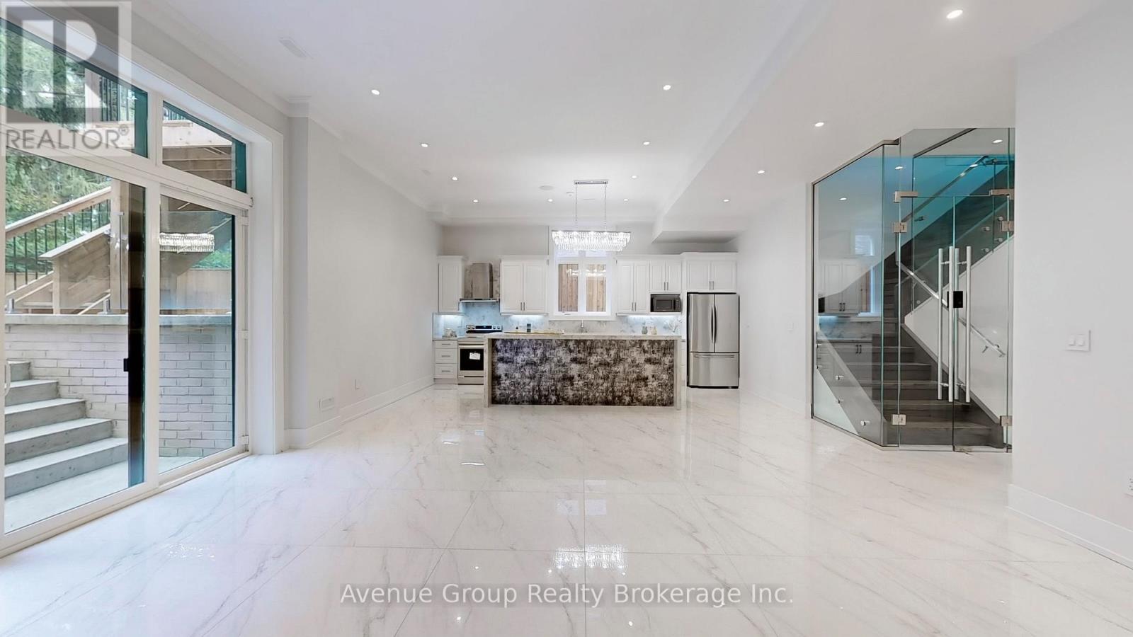 93 Tamworth Road, Toronto, Ontario  M2N 2P1 - Photo 3 - C12587060