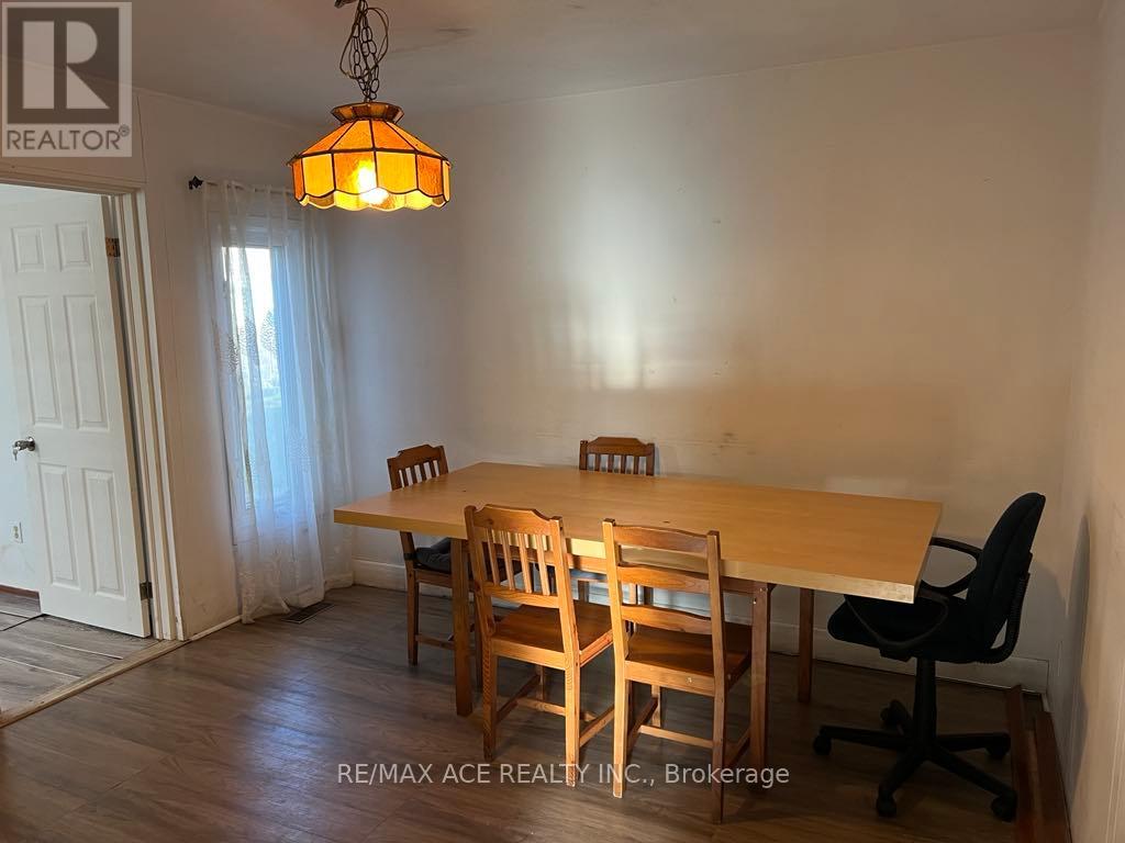 Main - 4 Jeanette Street, Toronto, Ontario  M1M 3G1 - Photo 3 - E12587066