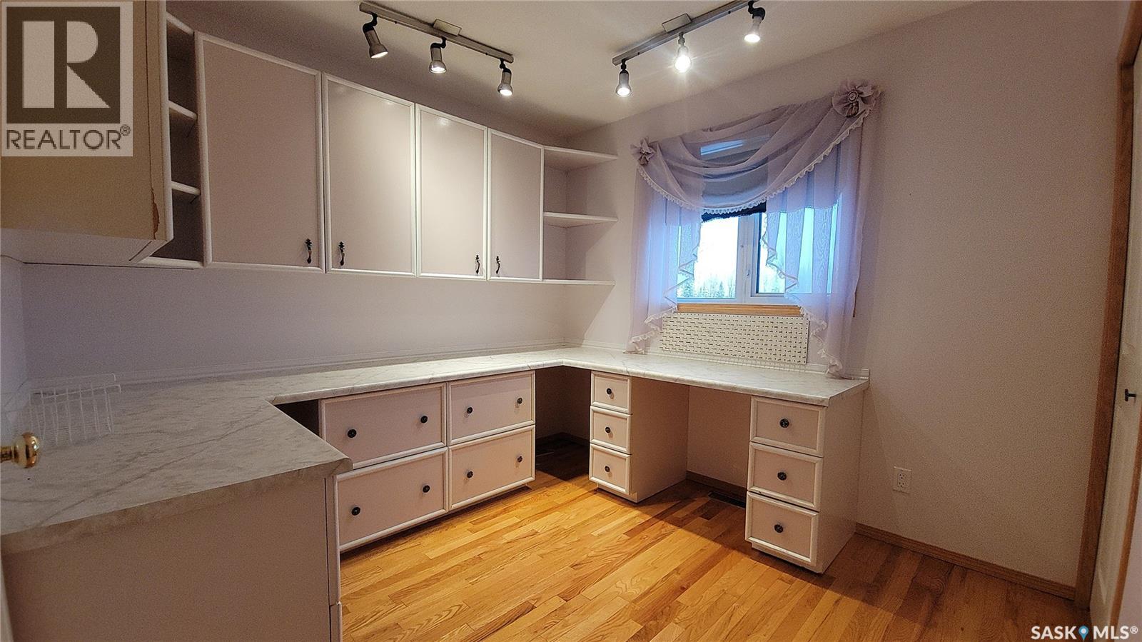 210 3rd Street E, Vanscoy, Saskatchewan  S0L 3J0 - Photo 20 - SK016687